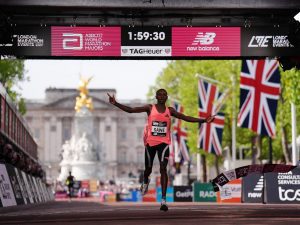 Sabastian Sawe, bat le record du monde du marathon en moins de 2h. Et maintenant, on fait quoi ?